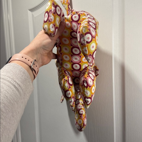 handmade elephant-shaped crossbody bag- vibrant polka dot patterned fabric - Picture 5 of 8